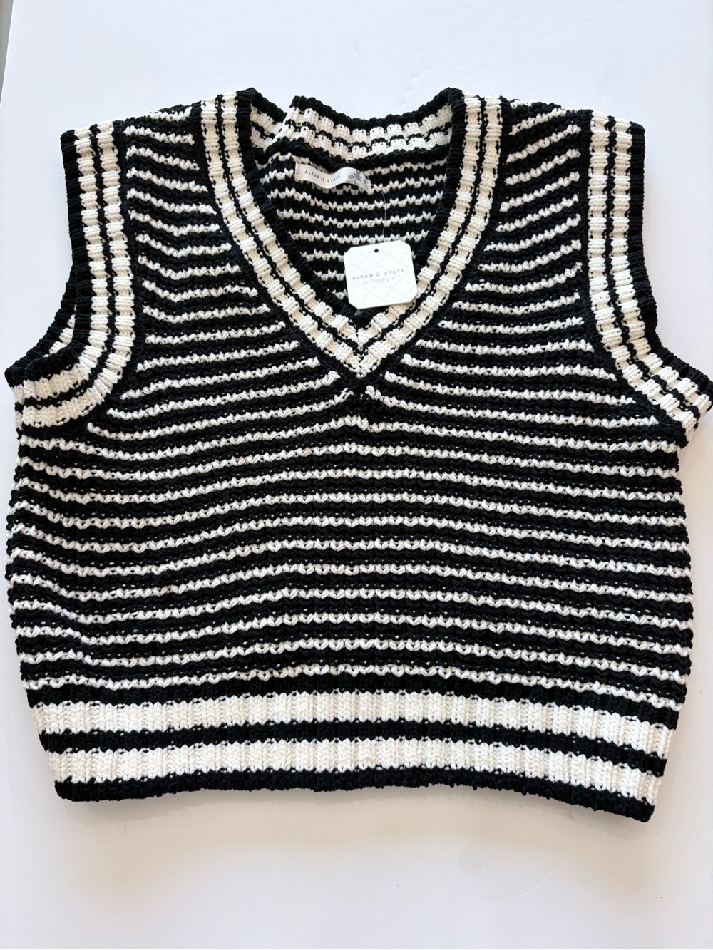 Altar'd State Black and White Striped V-Neck Knit Sweater Vest F106